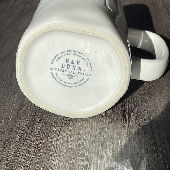 RAE DUNN “LIVE” mug - Picture 3 of 3